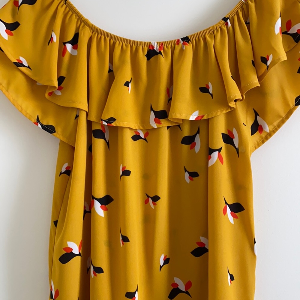 ⭐️HP⭐️ Xhilaration Ruffled Off Shoulder Top - Picture 14 of 16